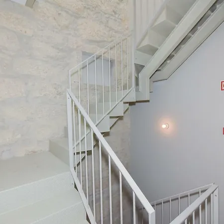 Lusiadas Studio By We Do Living * Porto
